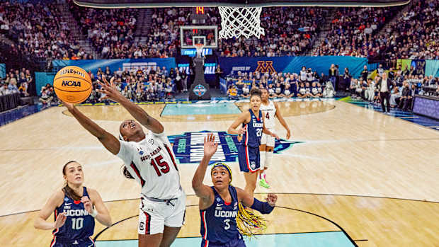 South Carolina’s Laeticia Amihere
